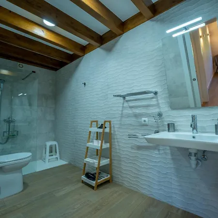 Rurales Quintanilla Apartman *